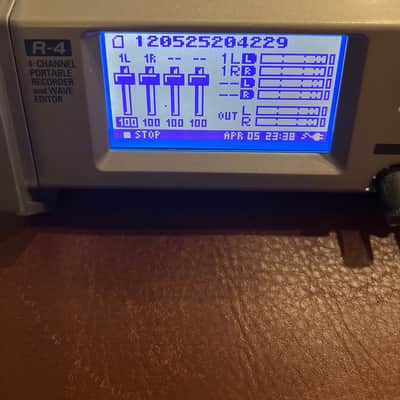 Edirol R-4 (4 channel portable recorder and wave editor) 44.1, 44.8 and 96khz image 19