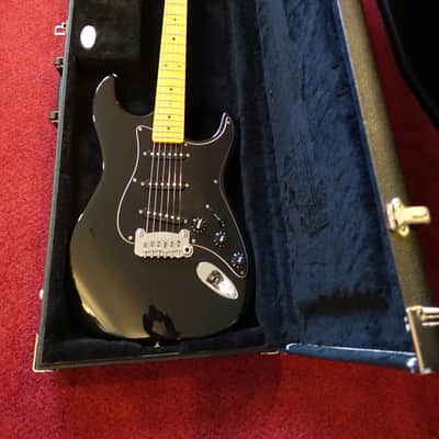 G&L USA Legacy - Black image 4