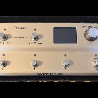 Fender Switchboard Effects Operator 2024 - Present - Gold image 1