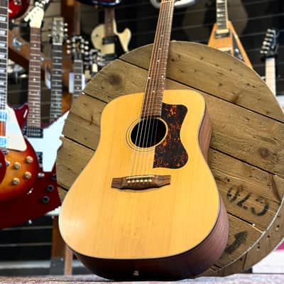 Guild USA DV-6 with Rosewood Back and Sides 2008 - 2011 - Natural Satin image 4