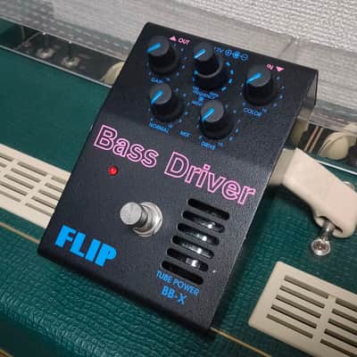 Guyatone Flip Tube Power BB-X Bass Driver Overdrive 1999 w/ Original Box MIJ Made in Japan Vintage Guitar Bass Effects Pedal image 2