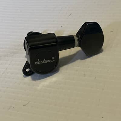 2000's Jackson DK2 Dinky Guitar Black Jin Ho Korea Tuners Tuning Pegs 6 In Line image 3