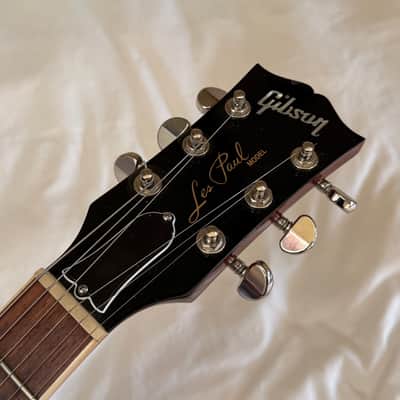 2019 Gibson Les Paul Standard - Cherry Sunburst - Free Pro Setup image 17