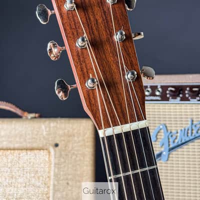2015 Martin 000 18 Retro Natural image 11
