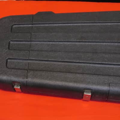 Vintage 1980s Peavey USA Contour Case For T-60 T-25 T-26 T-27 Guitars - Deluxe Interior - (PC/01) image 12