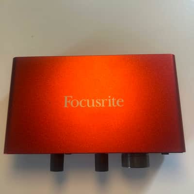 Focusrite Scarlett Solo 3rd Gen USB Audio Interface 2019 - Present - Red / Black image 4