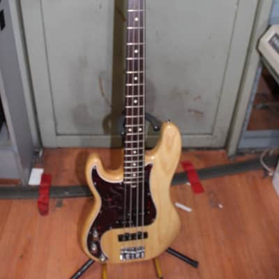 2000 Fender USA Precision Bass Standard Lefty Natural Ash Mint Condition W/Case image 2
