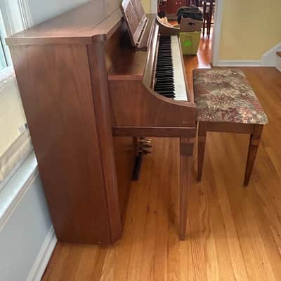 Baldwin Acrosonic-style console/upright 1969 - Walnut image 4