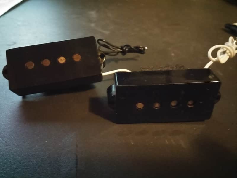 Fender Mexican P-Bass Pickup Stock image 1