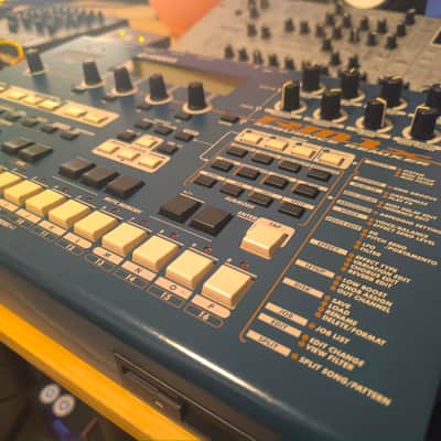 Yamaha RM1x Sequence Remixer 2000s - Blue image 3