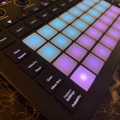 Novation Circuit Tracks Groovebox 2021 - Present - Black image 2