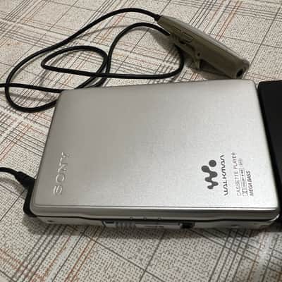 Sony WM-EX921 Walkman Portable Cassette Player 2001 - Gray image 2
