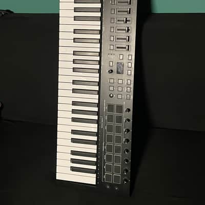 M-Audio Oxygen Pro 49 MIDI Keyboard Controller 2020 - Present - Black image 5