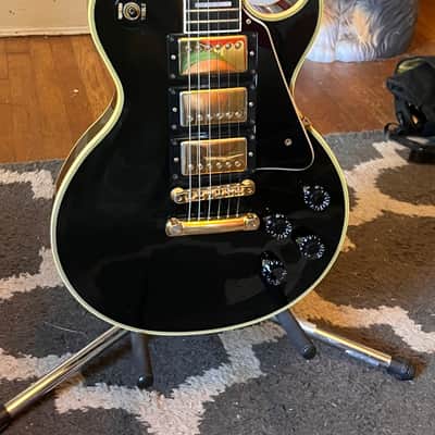 1989 Gibson Les Paul Custom 35th Anniversary Black and Gold Triple Pickup! 1989 - Gloss Black and Gold Accents image 9
