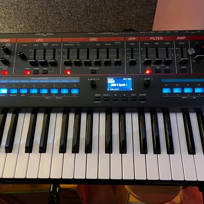 Roland Juno-X 61-Key Programmable Polyphonic Synthesizer 2022 - Present - Black image 2