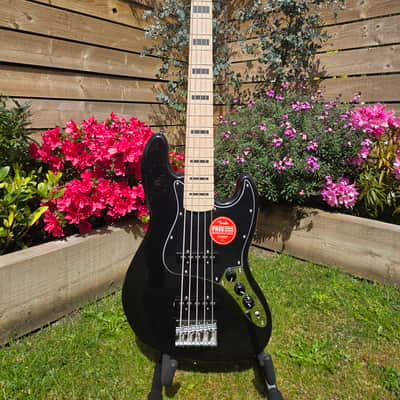 Squier Affinity Active Jazz Bass V image 1