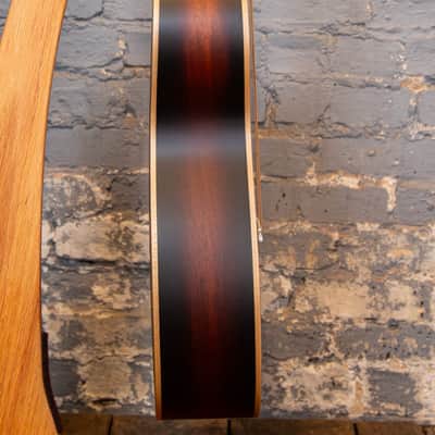 Larrivee OMV-40 2025 - Tobacco Sunburst image 9