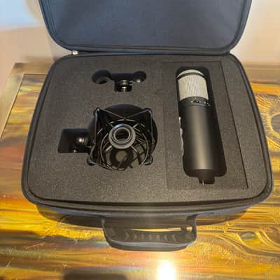 Universal Audio Sphere DLX Large Diaphragm Modeling Microphone 2023 - Present - Black image 2