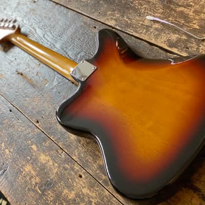 Fender Japan Very Clean 1993 Jaguar '66 Reissue MIJ N-Serial Grunge Era Three Tone Sunburst image 5
