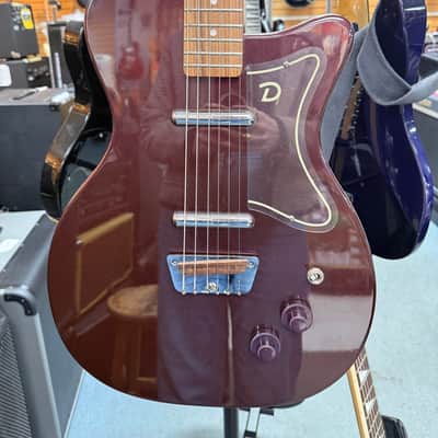 Danelectro '56 U2 Reissue with Case image 1