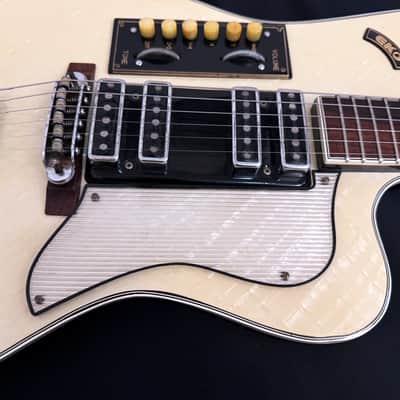 Eko Ekomaster 400 Offset Guitar - Four Pickups, Cool Knobs - All Original - Modern Faux Tweed Case - 1961 image 14