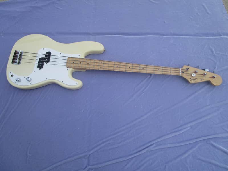 Fender Squier Precision Bass with Maple board 1995 Arctic White Korea image 1