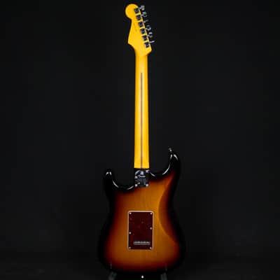 Fender American Professional II HSS Stratocaster Rosewood Fingerboard 3-Color Sunburst 2022 (US22110852) image 4