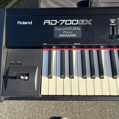 *INCLUDES EXTRAS* Roland RD-700GX 88-Key Digital Stage Piano