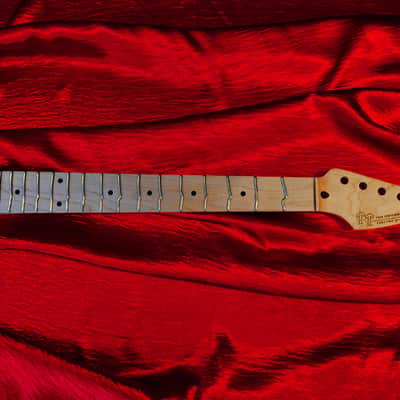 True Temperament Stratocaster retrofit neck with 7,25" Fingerboard Radius, Maple image 3
