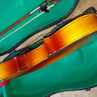 Bestler 4/4 Violin with Hard Case & Bow, very good condition image 6