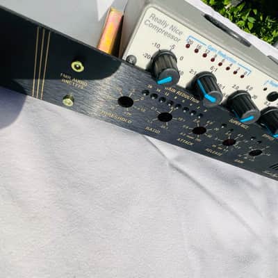 FMR Audio Really Nice Compressor RNC 1773 2000s x 2 in Funk Logic rack plate image 8