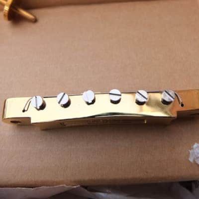 Graph Tech ResoMax Tuneomatic Bridge - Gold image 7