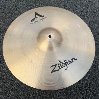 Zildjian 18" A Medium Crash Cymbal image 1