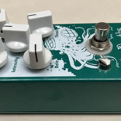 EarthQuaker Devices EQD The Depths Optical Vibe Machine mod flanger tremolo uni vibe image 5