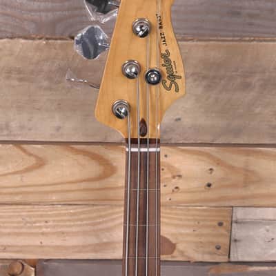 Squier Classic Vibe '60s Jazz Bass Fretless 3-Color  Sunburst image 6