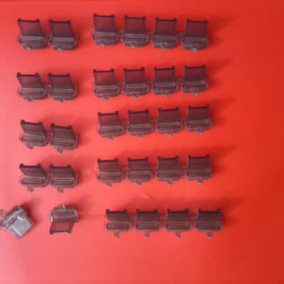KORG T1 ORIGINAL FULL SET BUTTONS 5X4 BUTTONS 5X2 (one of the 2 BUTTON broken) image 3