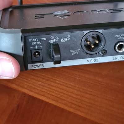 Shure 🎤 Shure PGX4 Wireless Microphone Receiver | UHF | R1 800–820 MHz | Sync image 6