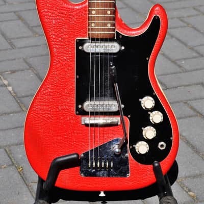 Hofner 159 1963 - Red image 1