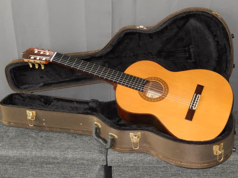 RARITY - MADE IN JAPAN 1977 - JUAN OROZCO 62F10 - RAMIREZ CLASS CLASSICAL CONCERT GUITAR - CEDAR/BRAZILIAN ROSEWOOD image 1