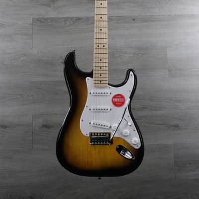 Squier Sonic Stratocaster 2 Color Sunburst image 2