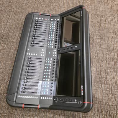 Allen & Heath Avantis 64 Channel Digital Mixing Console 2019 - Present - Black image 2