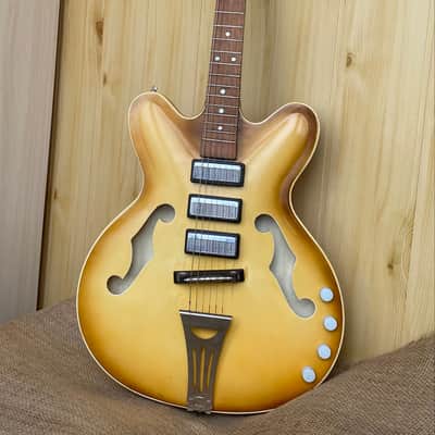 Mariya Electric Guitar 6 Strings USSR Soviet Vintage and Rare image 16