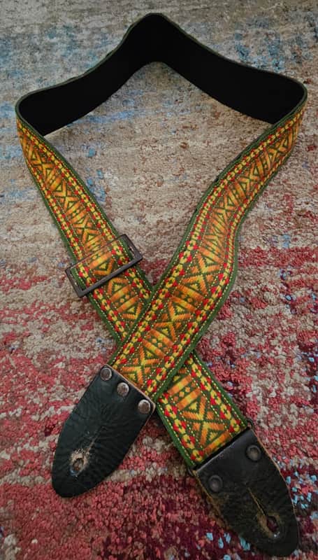 Unbranded Ace style guitar strap Hootenanny