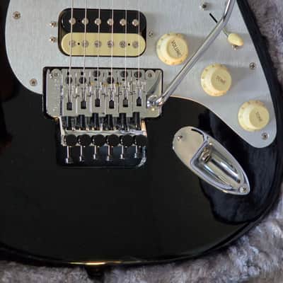 Fender American Ultra Luxe Stratocaster Floyd Rose HSS - Mystic Black image 4