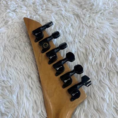 Charvel Charvette Model 170 late 80s - Red Crackle image 5