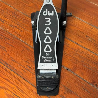 DW 3000 Series Double Bass Drum Pedal Like New image 4