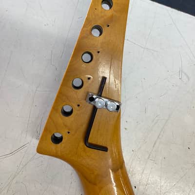 Kramer 300 HST parts project 1970,/80,s Refinish dark red image 11