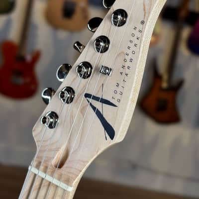 Tom Anderson Icon Classic - Big Sparkle Candy Apple Blue In Distress Level 1 - Custom Shop Stratocaster image 9