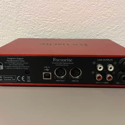 Focusrite Scarlett 2i4 image 2