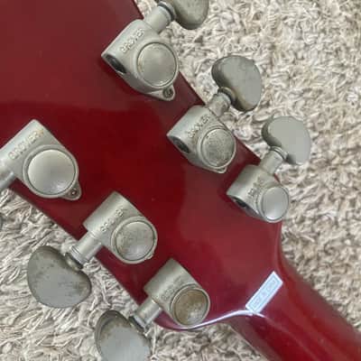 Hofner Electric Guitar, Burgundy, P90 Pickup, 22 Frets image 17